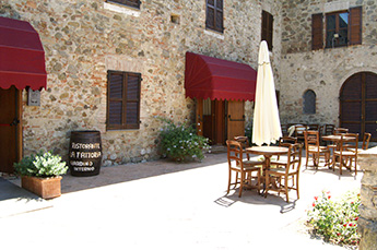 Restautant 'La Fattoria' in Contignano